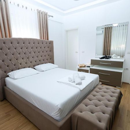 Romina Apartment 培拉特 外观 照片